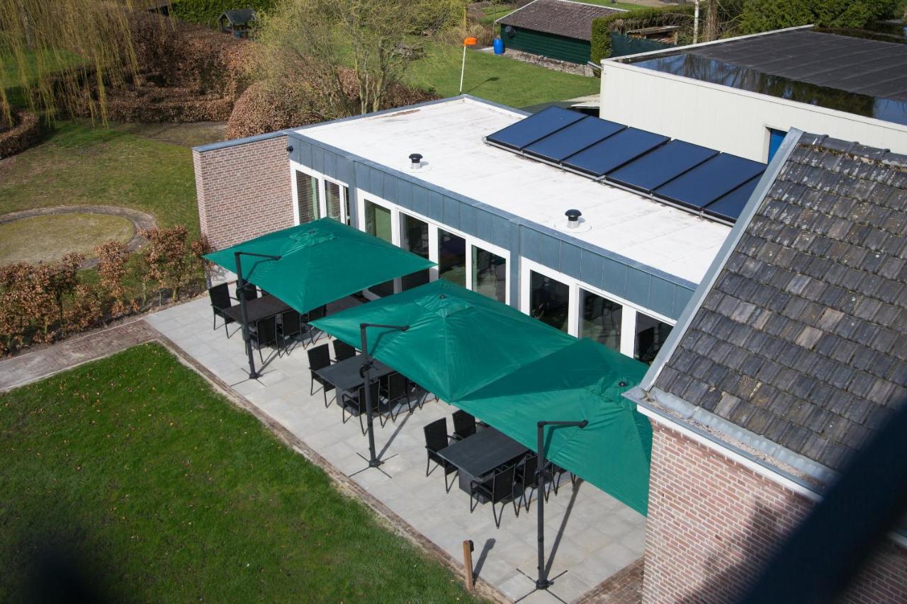 B&B Groepsaccommodatie De Pastorie Lage Mierde Exterior photo