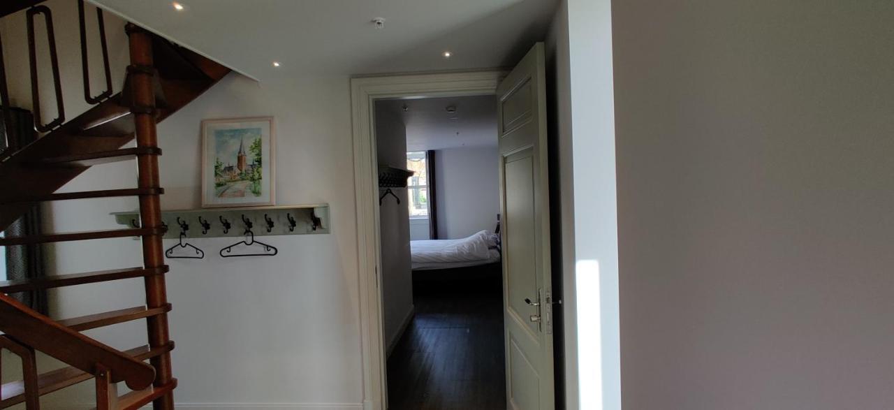B&B Groepsaccommodatie De Pastorie Lage Mierde Exterior photo